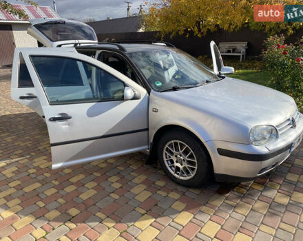 Серый Фольксваген Гольф, объемом двигателя 1.6 л и пробегом 280 тыс. км за 3200 $, фото 24 на Automoto.ua