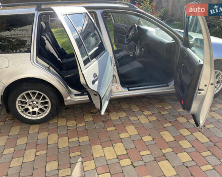 Серый Фольксваген Гольф, объемом двигателя 1.6 л и пробегом 280 тыс. км за 3200 $, фото 25 на Automoto.ua