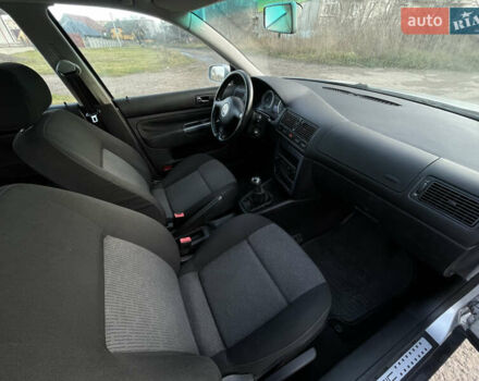 Серый Фольксваген Гольф, объемом двигателя 1.4 л и пробегом 251 тыс. км за 4150 $, фото 54 на Automoto.ua