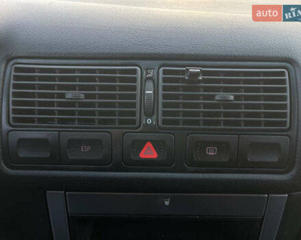 Серый Фольксваген Гольф, объемом двигателя 1.4 л и пробегом 251 тыс. км за 4150 $, фото 72 на Automoto.ua