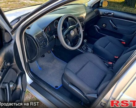 Фольксваген Гольф 2004 в Гайсине на Automoto.ua Серый Фольксваген Гольф, объемом двигателя 1.6 л и пробегом 200 тыс. км за 4500 $, фото 5 на Automoto.ua