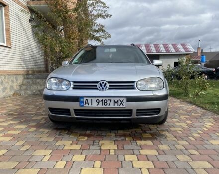 Сірий Фольксваген Гольф, об'ємом двигуна 1.6 л та пробігом 280 тис. км за 3200 $, фото 1 на Automoto.ua