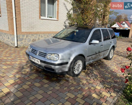 Серый Фольксваген Гольф, объемом двигателя 1.6 л и пробегом 280 тыс. км за 3200 $, фото 9 на Automoto.ua