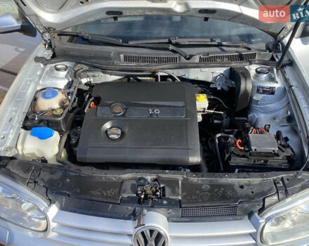 Серый Фольксваген Гольф, объемом двигателя 1.6 л и пробегом 280 тыс. км за 3200 $, фото 23 на Automoto.ua