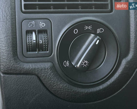 Серый Фольксваген Гольф, объемом двигателя 1.4 л и пробегом 251 тыс. км за 4150 $, фото 71 на Automoto.ua