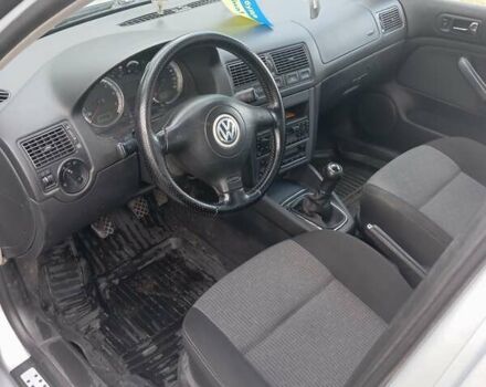 Серый Фольксваген Гольф, объемом двигателя 1.6 л и пробегом 207 тыс. км за 5100 $, фото 5 на Automoto.ua