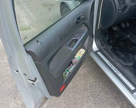 Серый Фольксваген Гольф, объемом двигателя 1.6 л и пробегом 207 тыс. км за 5100 $, фото 4 на Automoto.ua