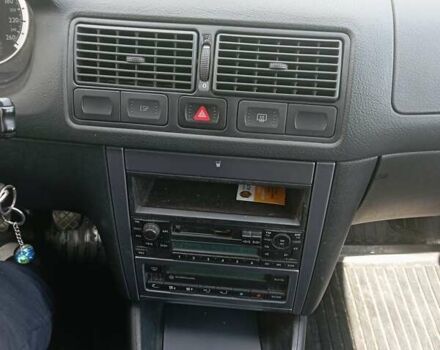 Серый Фольксваген Гольф, объемом двигателя 1.6 л и пробегом 207 тыс. км за 5100 $, фото 3 на Automoto.ua