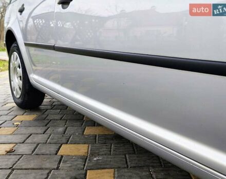 Серый Фольксваген Гольф, объемом двигателя 1.4 л и пробегом 220 тыс. км за 4500 $, фото 32 на Automoto.ua