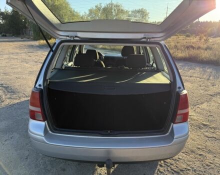 Серый Фольксваген Гольф, объемом двигателя 1.6 л и пробегом 235 тыс. км за 4550 $, фото 5 на Automoto.ua