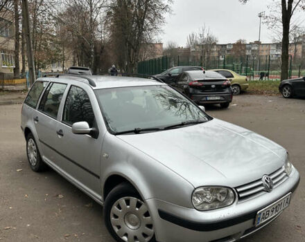 Серый Фольксваген Гольф, объемом двигателя 1.6 л и пробегом 297 тыс. км за 4300 $, фото 1 на Automoto.ua