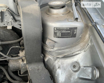 Серый Фольксваген Гольф, объемом двигателя 1.6 л и пробегом 220 тыс. км за 5300 $, фото 20 на Automoto.ua