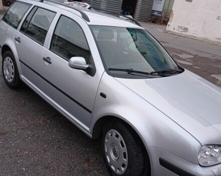 Серый Фольксваген Гольф, объемом двигателя 1.6 л и пробегом 230 тыс. км за 4800 $, фото 5 на Automoto.ua