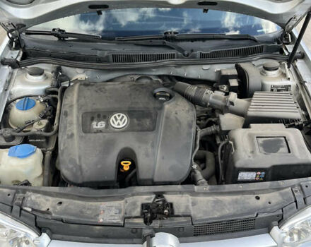 Серый Фольксваген Гольф, объемом двигателя 1.6 л и пробегом 279 тыс. км за 5300 $, фото 13 на Automoto.ua