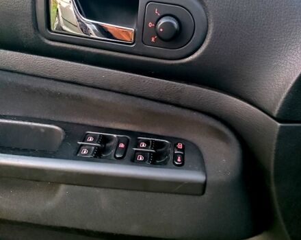 Серый Фольксваген Гольф, объемом двигателя 1.6 л и пробегом 210 тыс. км за 4700 $, фото 8 на Automoto.ua