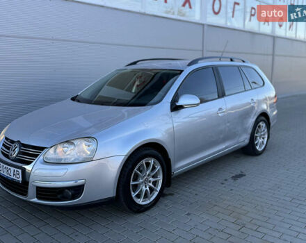 Серый Фольксваген Гольф, объемом двигателя 1.6 л и пробегом 242 тыс. км за 4900 $, фото 4 на Automoto.ua