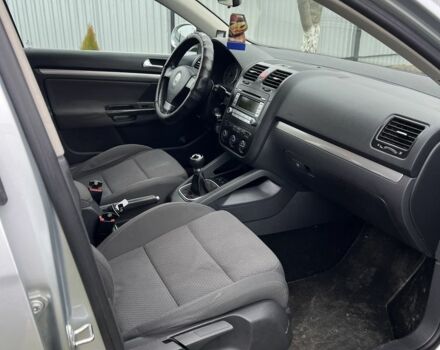 Сірий Фольксваген Гольф, об'ємом двигуна 2 л та пробігом 350 тис. км за 5150 $, фото 3 на Automoto.ua