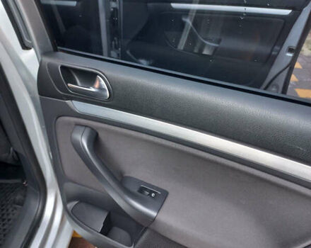 Серый Фольксваген Гольф, объемом двигателя 1.6 л и пробегом 188 тыс. км за 6300 $, фото 9 на Automoto.ua