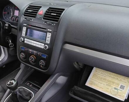 Серый Фольксваген Гольф, объемом двигателя 2 л и пробегом 350 тыс. км за 5999 $, фото 55 на Automoto.ua