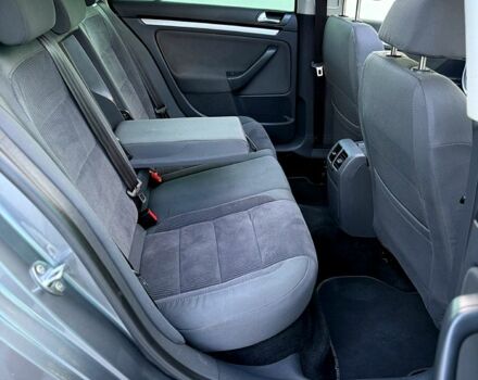 Серый Фольксваген Гольф, объемом двигателя 1.4 л и пробегом 240 тыс. км за 6700 $, фото 4 на Automoto.ua