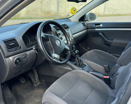 Серый Фольксваген Гольф, объемом двигателя 1.9 л и пробегом 233 тыс. км за 5099 $, фото 14 на Automoto.ua