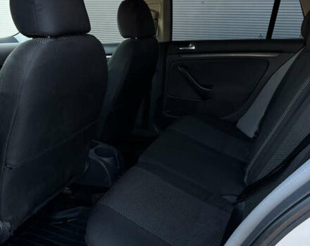 Серый Фольксваген Гольф, объемом двигателя 1.6 л и пробегом 242 тыс. км за 4900 $, фото 18 на Automoto.ua