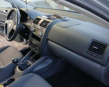 Серый Фольксваген Гольф, объемом двигателя 1.9 л и пробегом 275 тыс. км за 5500 $, фото 12 на Automoto.ua