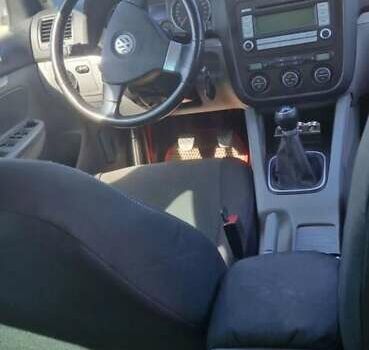 Серый Фольксваген Гольф, объемом двигателя 1.4 л и пробегом 260 тыс. км за 5700 $, фото 10 на Automoto.ua