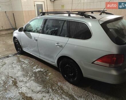 Серый Фольксваген Гольф, объемом двигателя 1.39 л и пробегом 257 тыс. км за 5500 $, фото 4 на Automoto.ua
