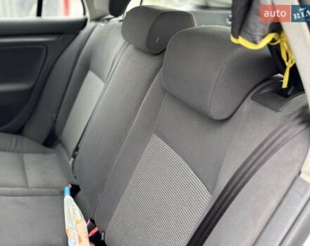 Фольксваген Гольф 2007 в Хмельницком на Automoto.ua Серый Фольксваген Гольф, объемом двигателя 1.9 л и пробегом 211 тыс. км за 6350 $, фото 5 на Automoto.ua