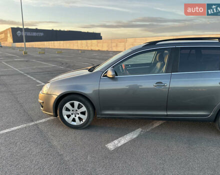 Сірий Фольксваген Гольф, об'ємом двигуна 1.39 л та пробігом 254 тис. км за 5200 $, фото 5 на Automoto.ua