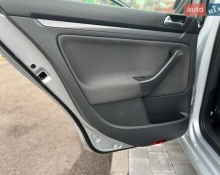 Серый Фольксваген Гольф, объемом двигателя 1.6 л и пробегом 198 тыс. км за 6899 $, фото 56 на Automoto.ua