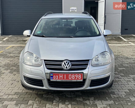 Серый Фольксваген Гольф, объемом двигателя 1.6 л и пробегом 218 тыс. км за 4999 $, фото 2 на Automoto.ua