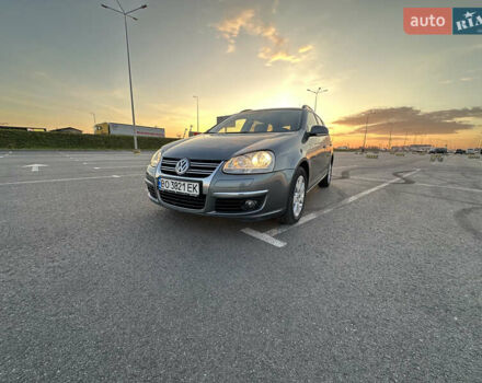 Сірий Фольксваген Гольф, об'ємом двигуна 1.39 л та пробігом 254 тис. км за 5200 $, фото 2 на Automoto.ua