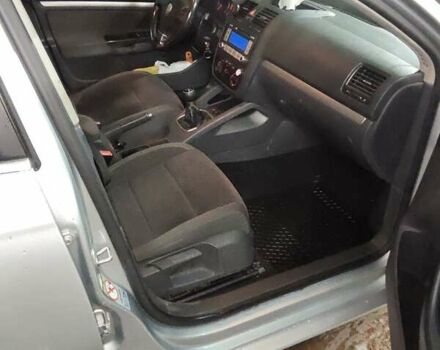 Серый Фольксваген Гольф, объемом двигателя 1.39 л и пробегом 257 тыс. км за 5500 $, фото 11 на Automoto.ua