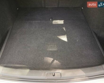 Серый Фольксваген Гольф, объемом двигателя 1.6 л и пробегом 214 тыс. км за 6500 $, фото 19 на Automoto.ua