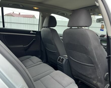 Сірий Фольксваген Гольф, об'ємом двигуна 2 л та пробігом 350 тис. км за 5150 $, фото 5 на Automoto.ua