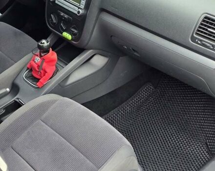 Серый Фольксваген Гольф, объемом двигателя 1.4 л и пробегом 261 тыс. км за 4999 $, фото 30 на Automoto.ua