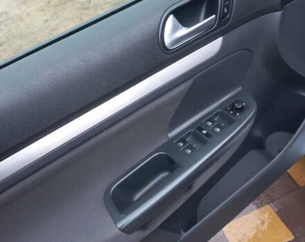 Серый Фольксваген Гольф, объемом двигателя 1.6 л и пробегом 188 тыс. км за 6300 $, фото 6 на Automoto.ua