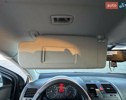 Сірий Фольксваген Гольф, об'ємом двигуна 1.39 л та пробігом 254 тис. км за 5200 $, фото 42 на Automoto.ua