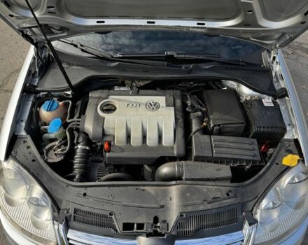 Фольксваген Гольф 2007 в Днепре (Днепропетровске) на Automoto.ua Серый Фольксваген Гольф, объемом двигателя 1.9 л и пробегом 330 тыс. км за 7700 $, фото 4 на Automoto.ua