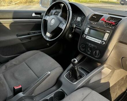 Сірий Фольксваген Гольф, об'ємом двигуна 1.6 л та пробігом 221 тис. км за 5500 $, фото 23 на Automoto.ua