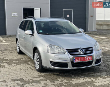 Серый Фольксваген Гольф, объемом двигателя 1.6 л и пробегом 218 тыс. км за 4999 $, фото 3 на Automoto.ua