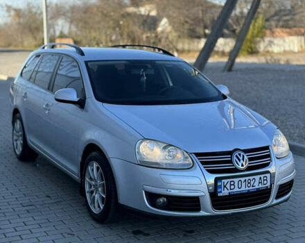 Серый Фольксваген Гольф, объемом двигателя 1.6 л и пробегом 242 тыс. км за 4900 $, фото 1 на Automoto.ua