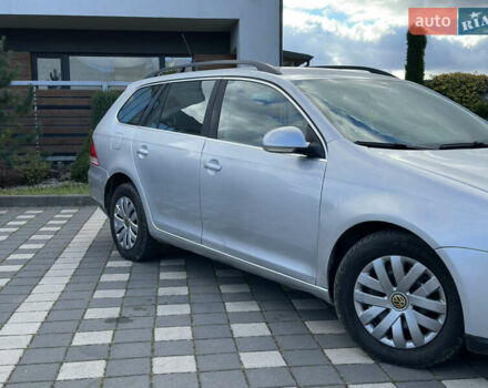 Серый Фольксваген Гольф, объемом двигателя 1.9 л и пробегом 233 тыс. км за 5099 $, фото 1 на Automoto.ua