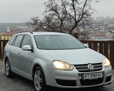 Серый Фольксваген Гольф, объемом двигателя 2 л и пробегом 350 тыс. км за 5500 $, фото 1 на Automoto.ua