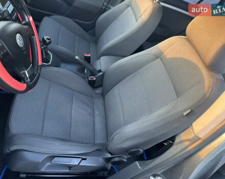 Сірий Фольксваген Гольф, об'ємом двигуна 1.39 л та пробігом 254 тис. км за 5200 $, фото 31 на Automoto.ua