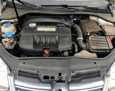 Сірий Фольксваген Гольф, об'ємом двигуна 1.6 л та пробігом 228 тис. км за 7000 $, фото 5 на Automoto.ua
