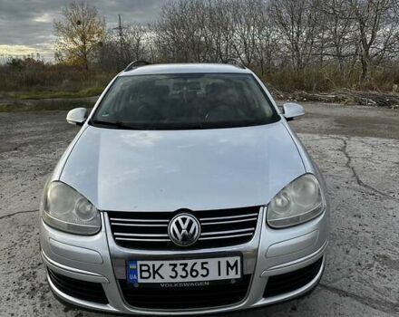 Сірий Фольксваген Гольф, об'ємом двигуна 1.6 л та пробігом 221 тис. км за 5500 $, фото 1 на Automoto.ua