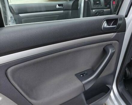 Серый Фольксваген Гольф, объемом двигателя 2 л и пробегом 350 тыс. км за 5999 $, фото 52 на Automoto.ua